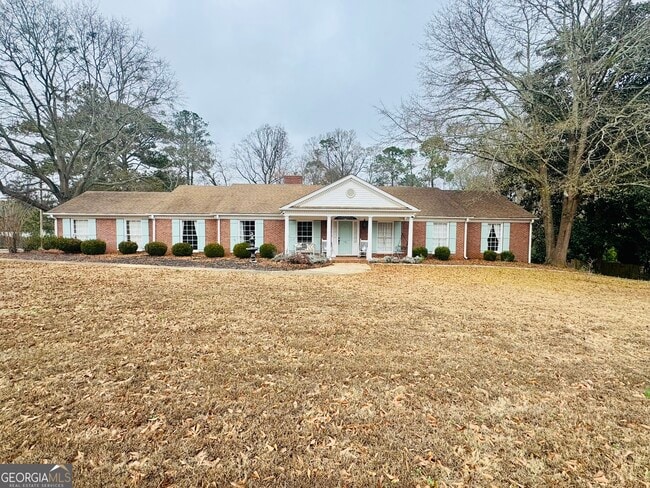 Building Photo - 110 Pine St