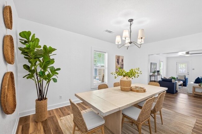 Photo - 1805 Ave N 1/2