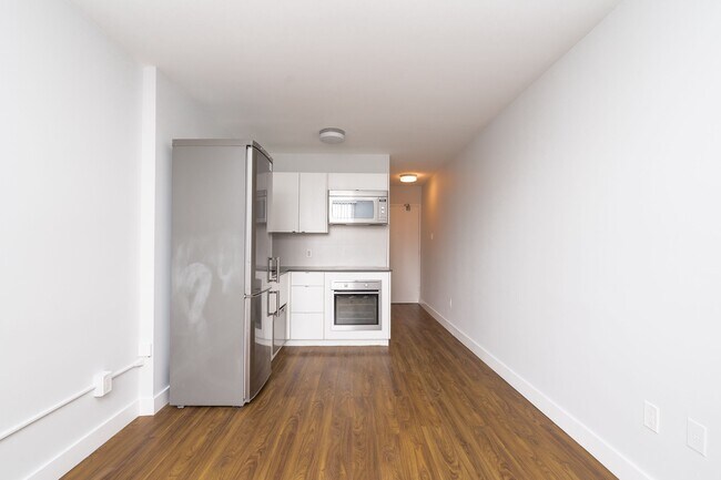 Photo - 800 Richmond St W Unit 573