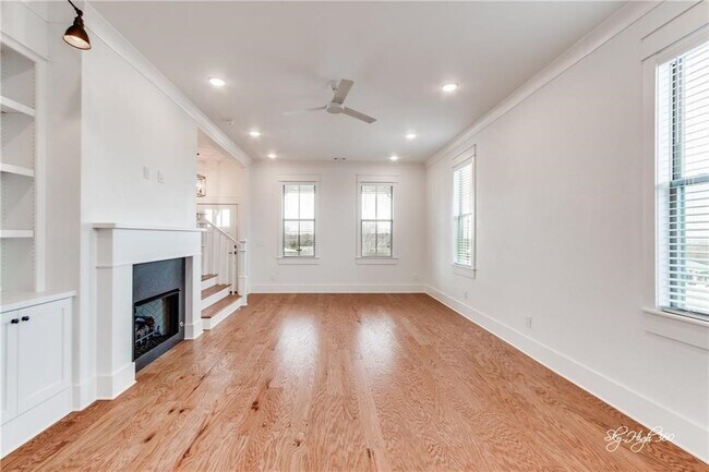 Photo - 1866 N Meridian Rd