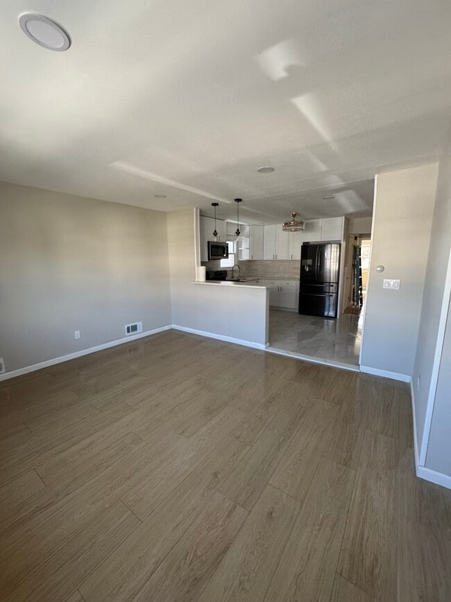 Photo - 160 Boston Ave