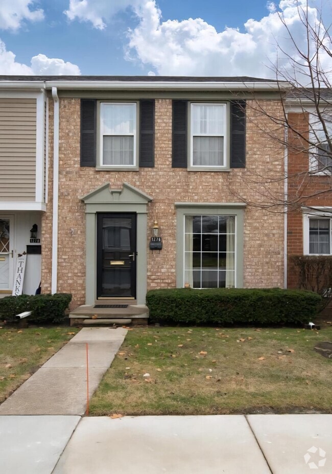 Building Photo - 1276 Woodbridge St Rental