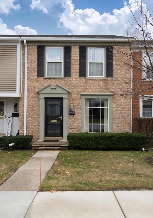 Photo - 1276 Woodbridge St Rental