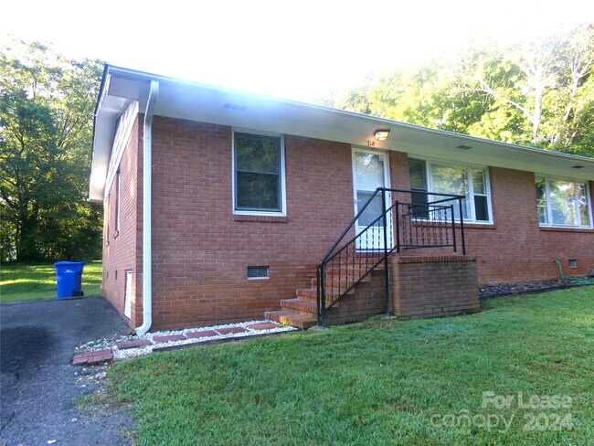 Photo - 718 Brown Ave