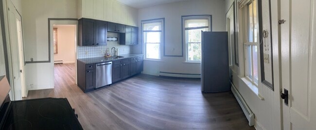 Building Photo - 71 Gough Ave Unit 71A