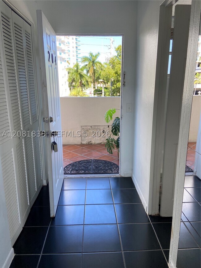 7904 West Dr Unit 204