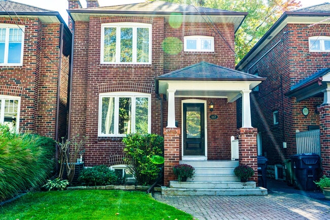 Photo - 117 Deloraine Ave