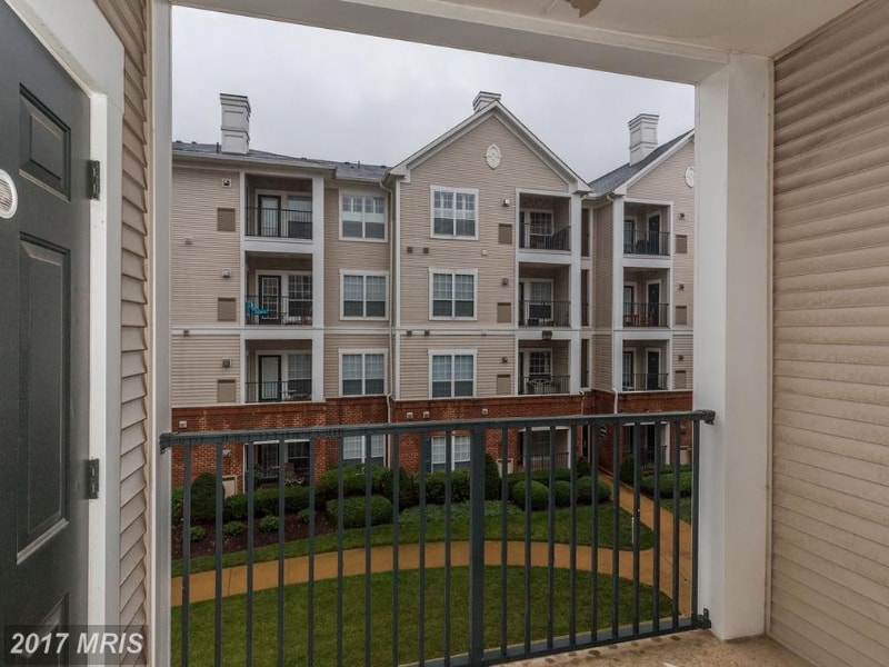 Photo - 4862 Eisenhower Ave