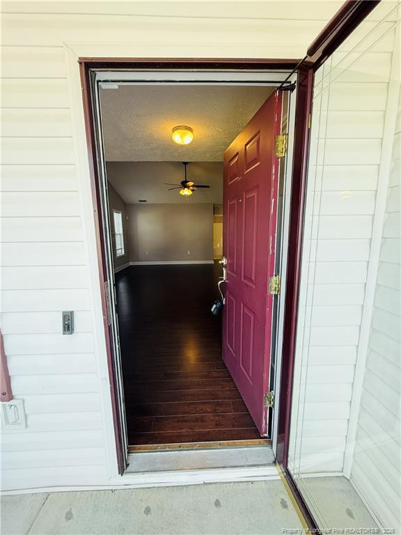 Photo - 318 Hawthorn Dr