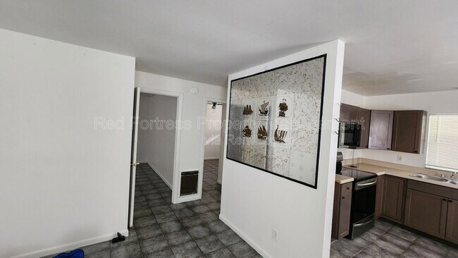 Photo - 19095 Holly Rd