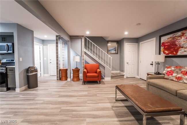 Building Photo - 3955 Savoy Ct