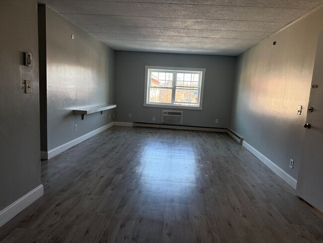 Photo - Oversized 2BR Apartment Unit 260-42