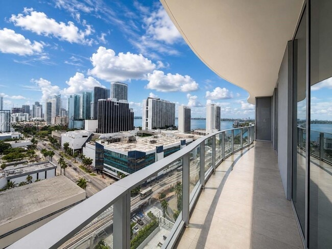 Building Photo - 1400 Biscayne Blvd Unit 1807