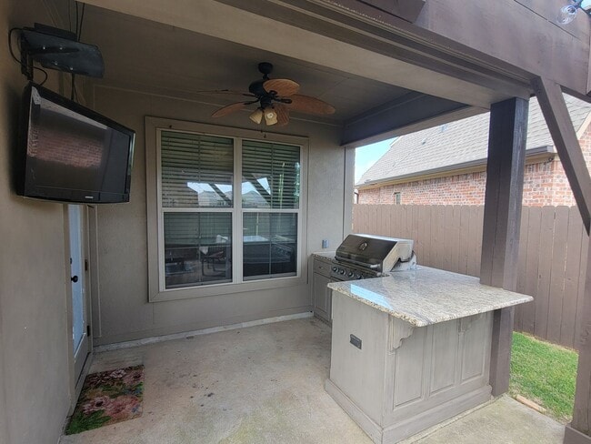 Photo - Cyrpess Bend Rental (4 Bedroom 3 Bath)