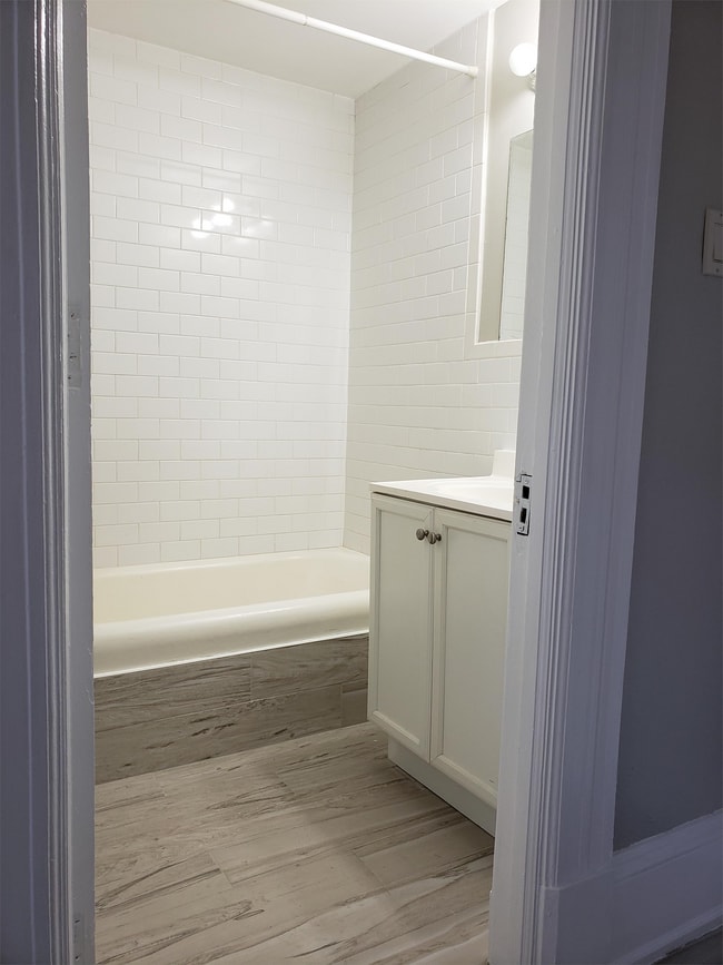Photo - 1324 Locust St