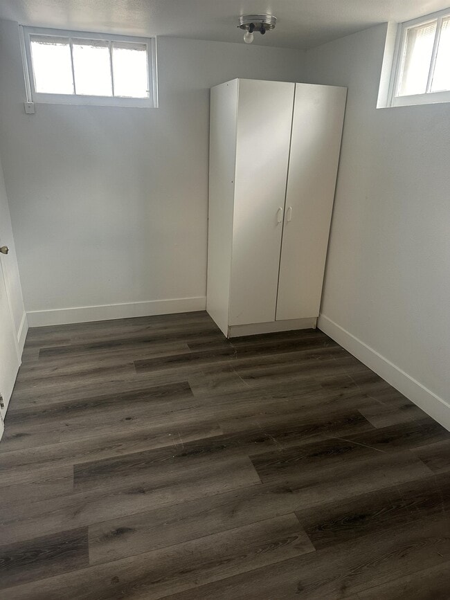 Photo - 2220 6th Ave
