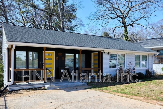 Building Photo - 2109 Newnan St Unit Newnan  A Rental