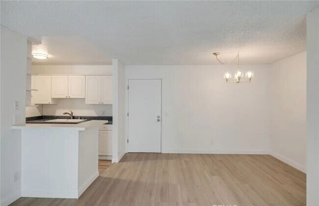 comida - 3602 W Estates Ln Unidad 306