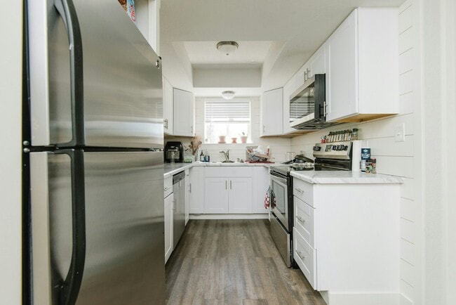 Photo - 613 N 1100 West St