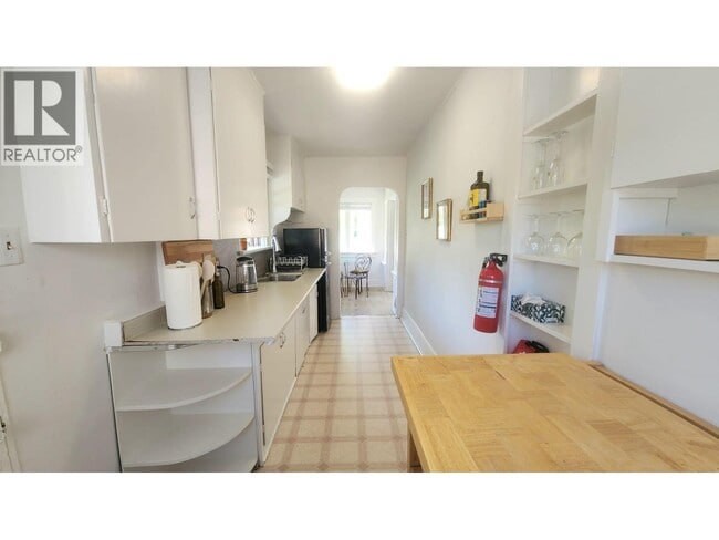 Photo - 3142 W 2nd Ave
