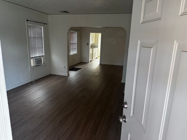 Photo - 119-121 Flower St Unidad 121