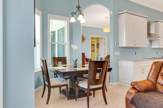 Photo - 2650 SW Calder St