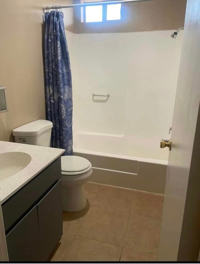 Photo - 928 N Pueblo Dr