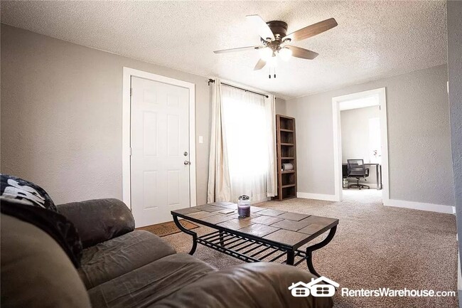 Photo - 2802 SE 8th St