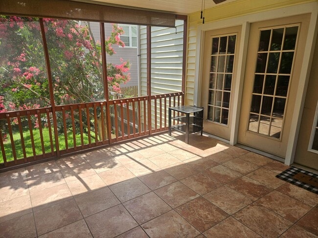 Photo - Knoxville 37934 - Beautiful 4-Bedroom, 2.5-Bath Home with Bonus Room in Desirable Farragut – 2,62...