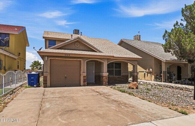 Photo - 3749 Leticia St