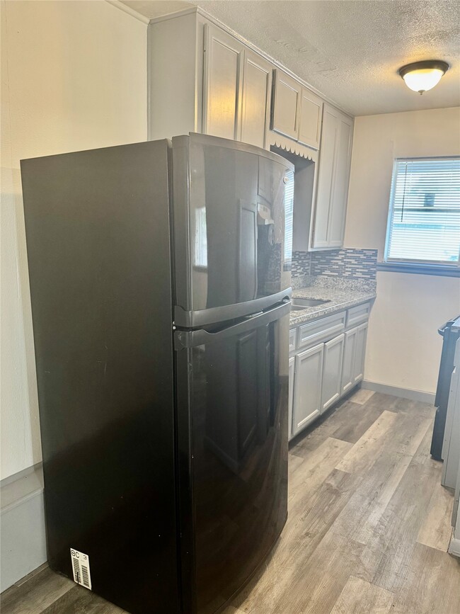 Photo - 1001 Spooner St Unit C