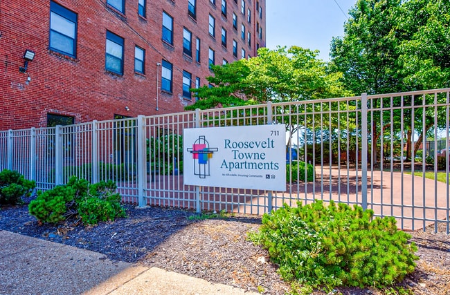 Roosevelt Town