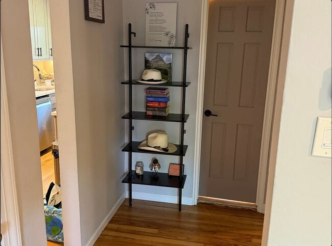 Photo - 122 Edmunton Dr Unit C8
