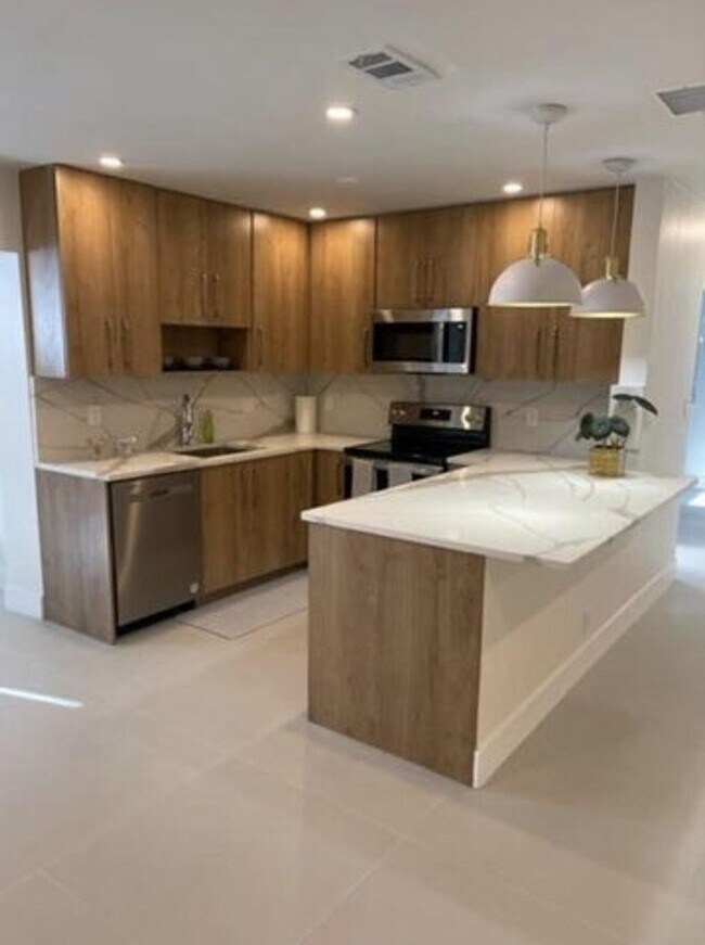 Photo - 150 Manchester St