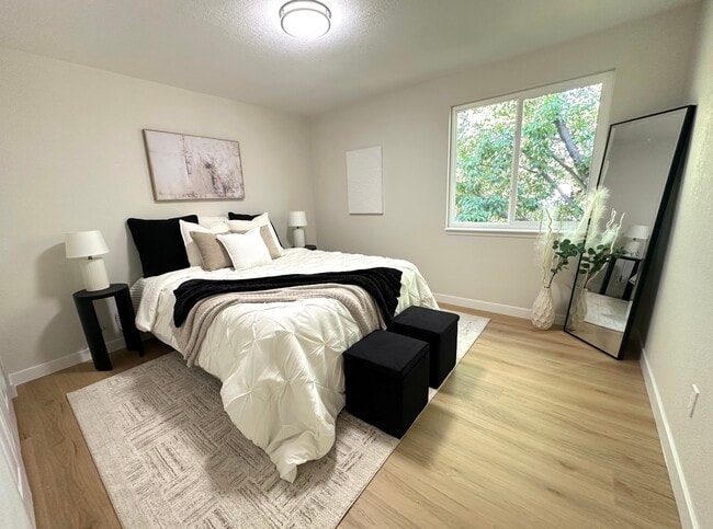 Photo - 140 Judson St