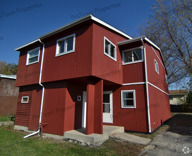 Building Photo - 1912 Moore Ave Rental