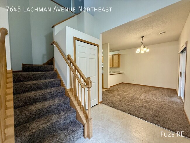 7645 Lachman Ave NE