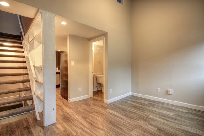 Photo - Fairlawn Village