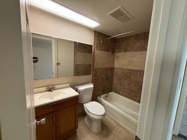 Photo - 8527 N 31st Dr