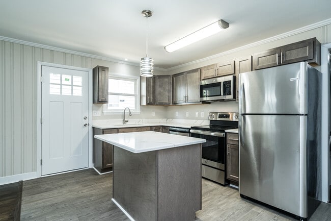 Photo - 504 N Maple St Unit A