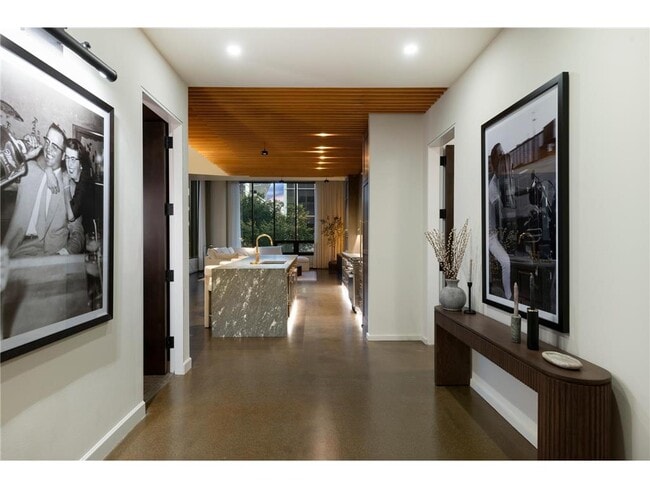 Photo - 750 S 2nd St Unidad 203