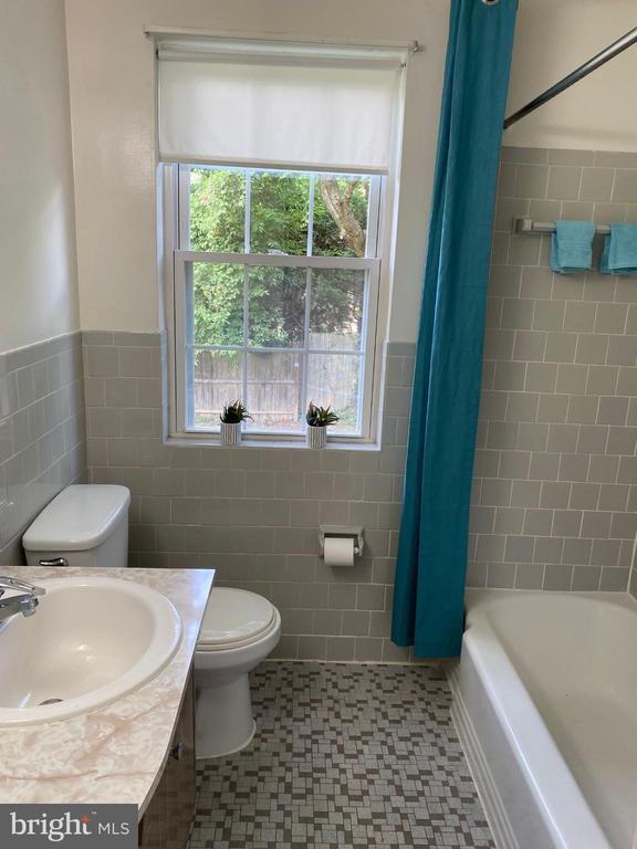 Photo - 312 E Melrose Ave