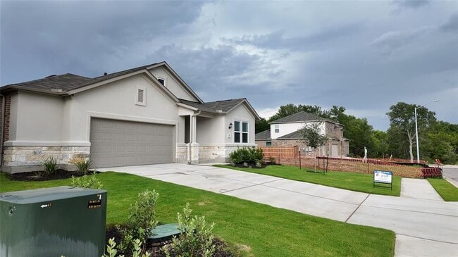 Building Photo - 1812 Lorant Ln