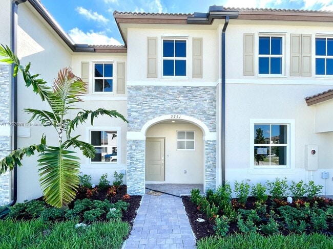 Building Photo - 2751 SE 26th Rd