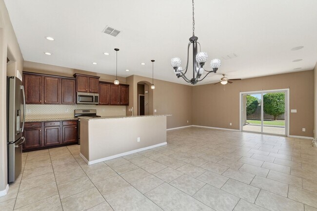 Photo - Ironwood Crossing Gem! 3 Bed + Den, Open Layout & Resort Amenities