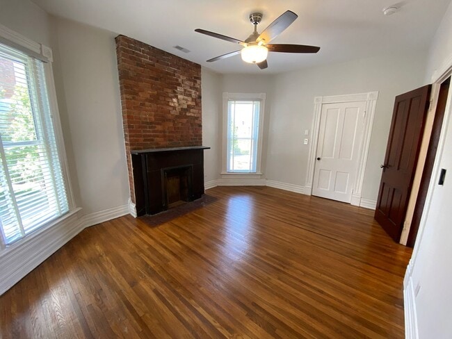 Photo - W King Ave 103-103.5 MLR Unidad 103.5 Top