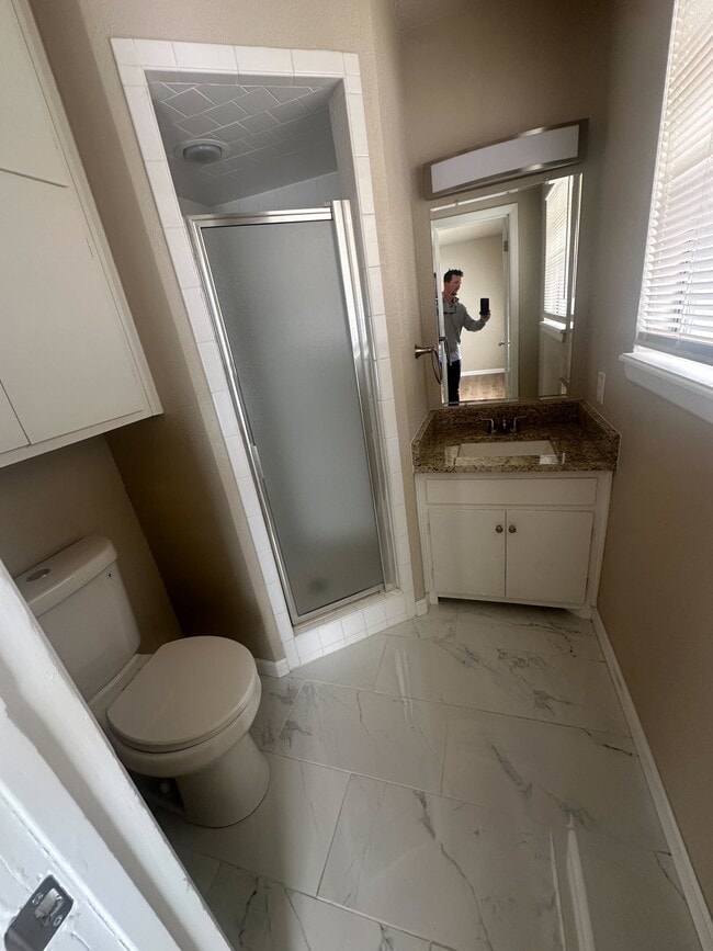 Photo - 3414 Kingston Rd