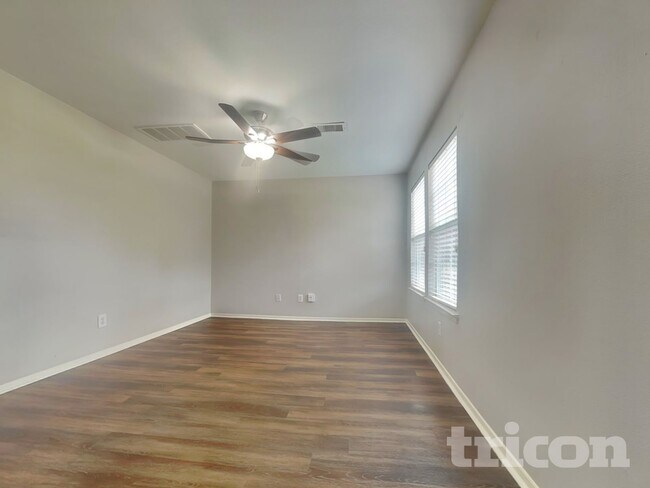 Photo - 20541 Patriot Park Ln