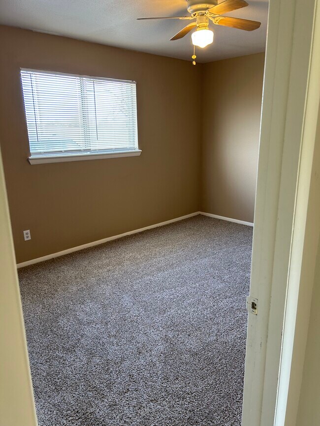 Bedroom Entry - Calico Corners