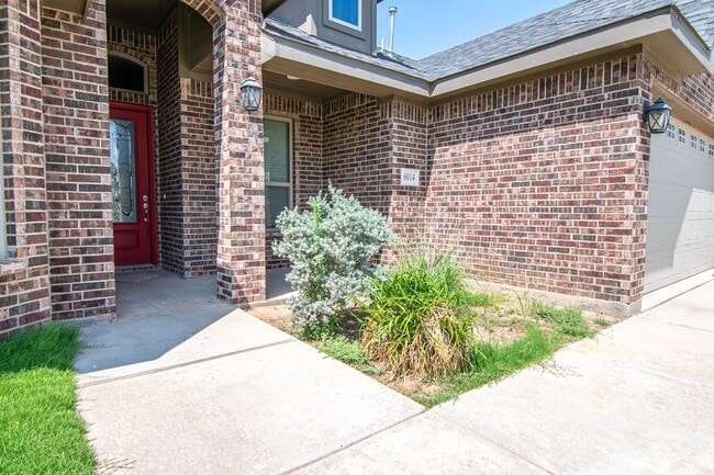 Photo - 6014 Sunrise Way